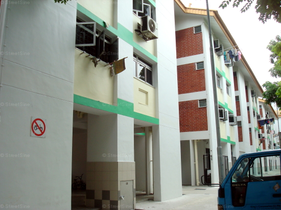 Woodlands Street 31 thumbnail photo